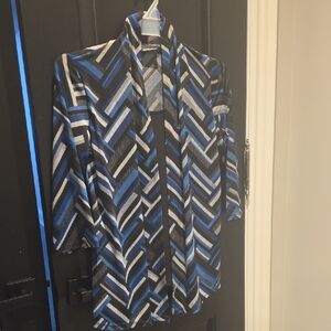 NWOT Initiatives Women's Size S Geometric Design Mock 2 Piece 3/4 Sleeve Top